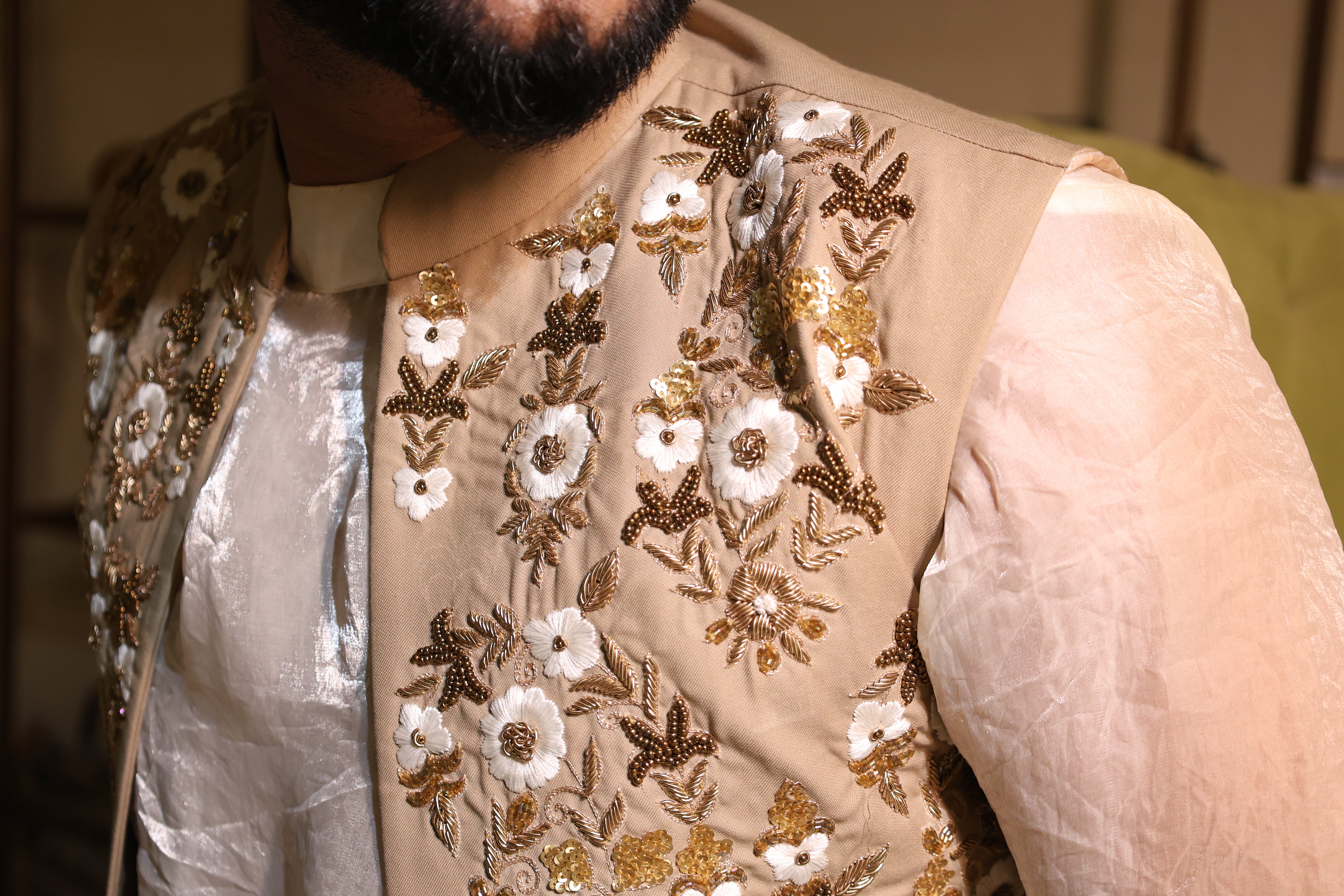 Sunehri Phool Kurta Set
