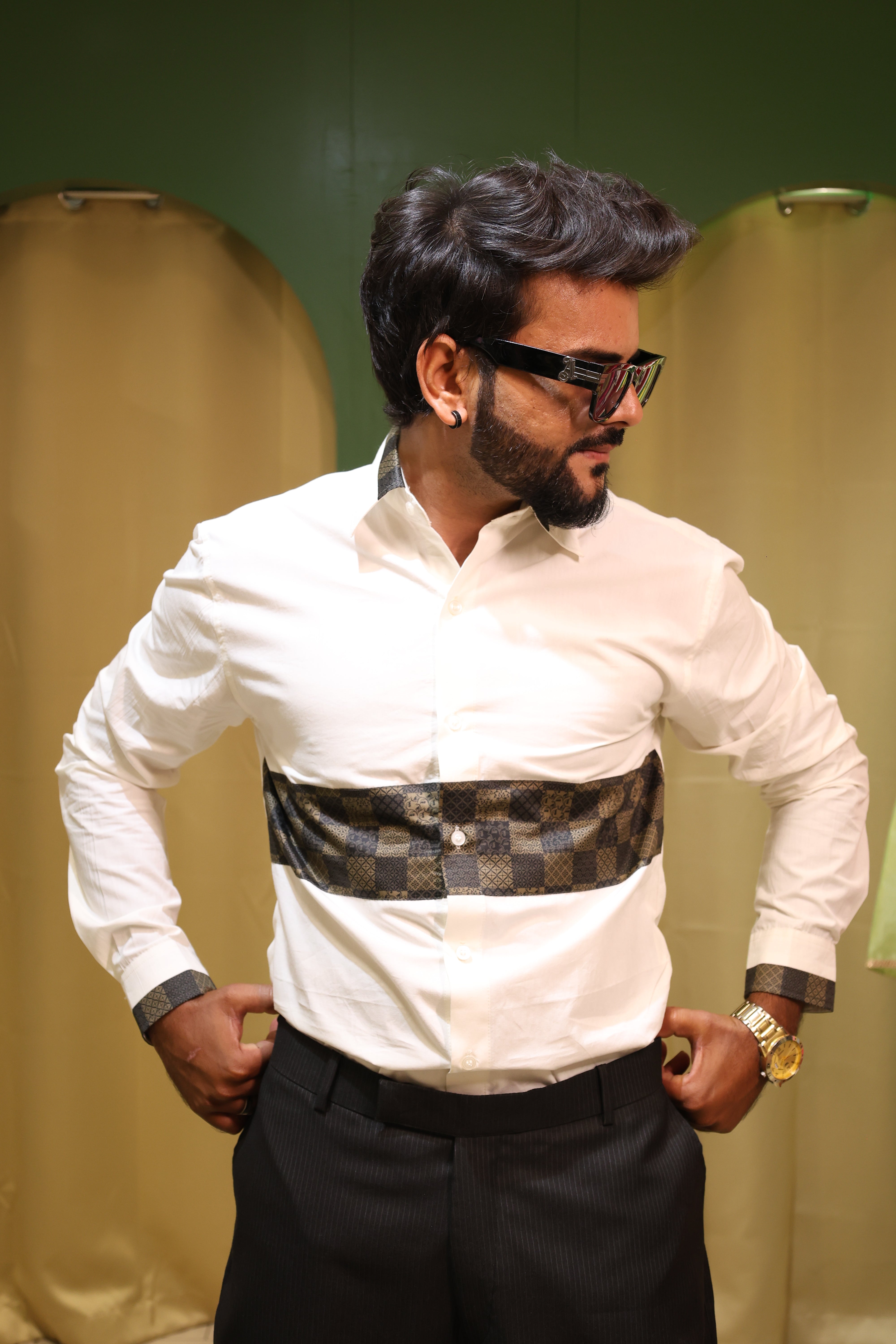 Heritage check statement shirt