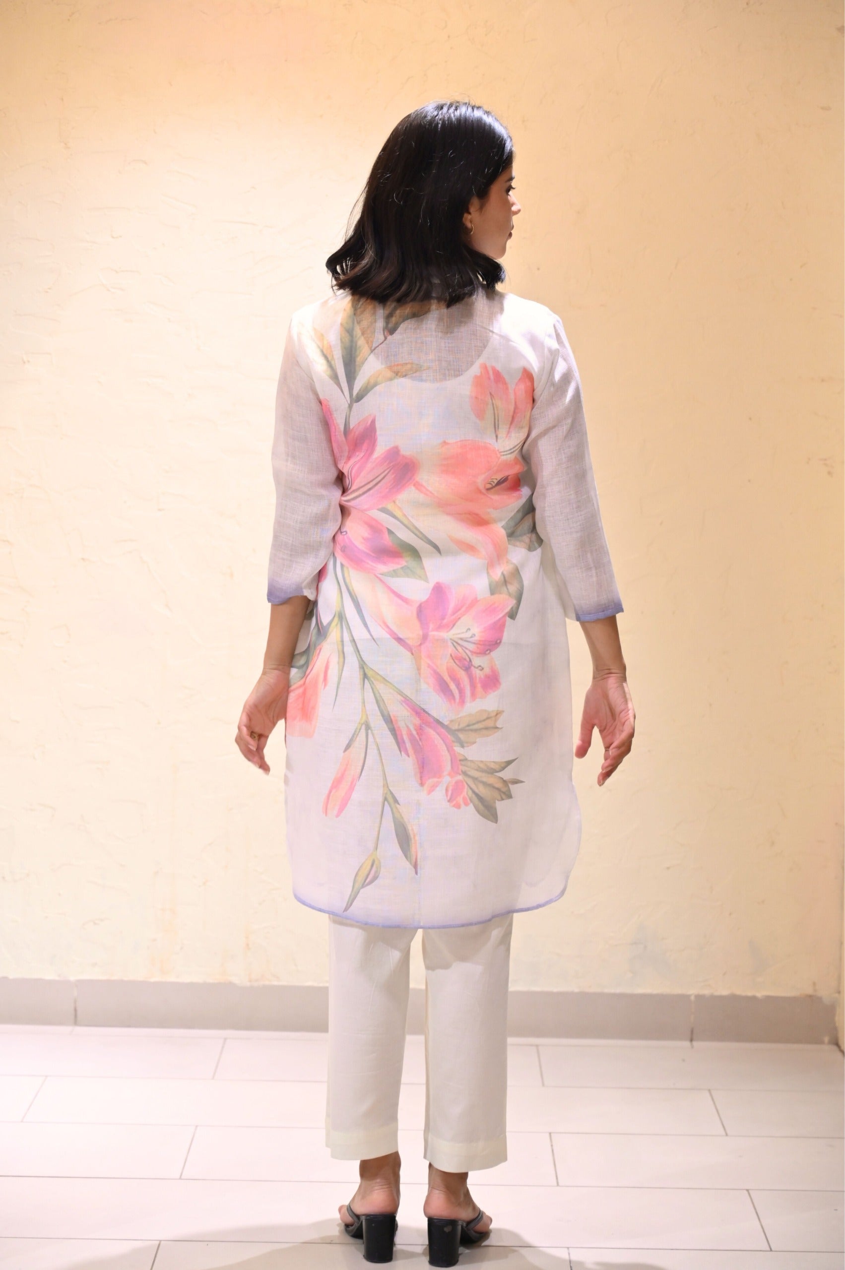 Colourful Blooming Floral Linen Kurta